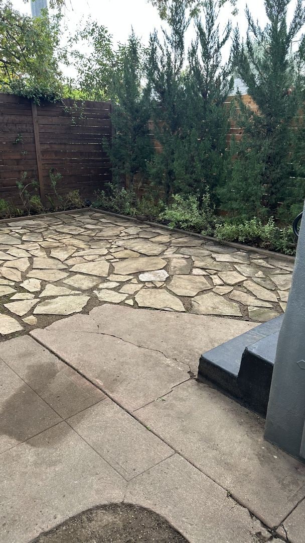 Building Photo - Charming 1 Bedroom 1 Bath Historic Duplex, Land Park-Curtis Park Area SEE VIDEO