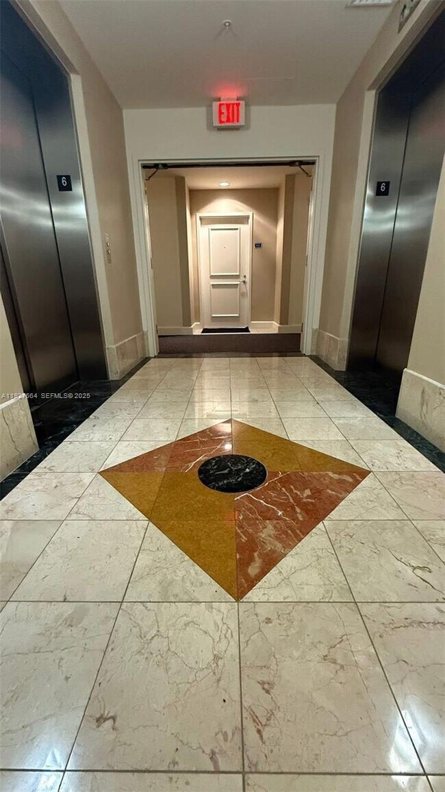 Building Photo - 1945 S Ocean Dr