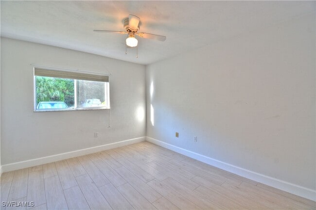 Building Photo - 2330 Naples Trace Cir