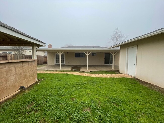 Building Photo - Charming 3-Bedroom, 2-Bathroom Single-Story Home in Sacramento!