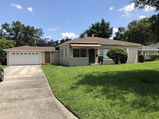 Building Photo - 1015 Harwood St