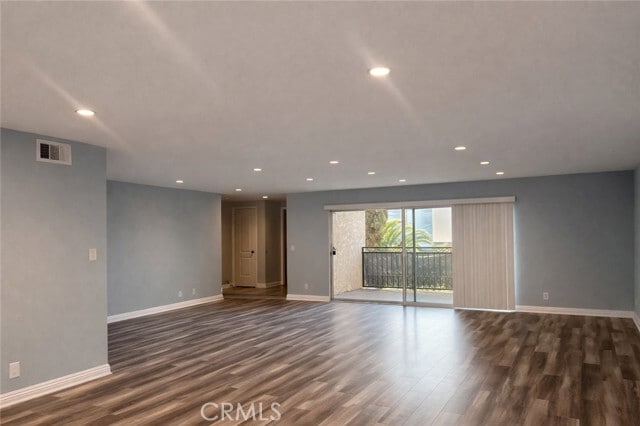 Building Photo - 7718 Vía Sorrento