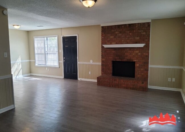 Building Photo - 3902 Ross Rd