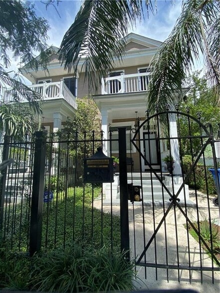 Building Photo - 2310 Jena St