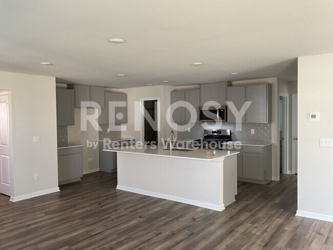 Building Photo - 10203 Chatham Run Ln