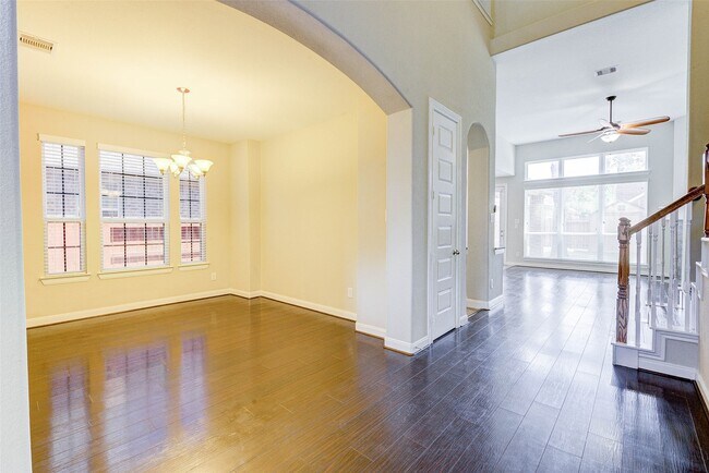 Building Photo - 22530 Cutter Mill Dr