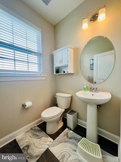 Building Photo - 221 Cadence Ct