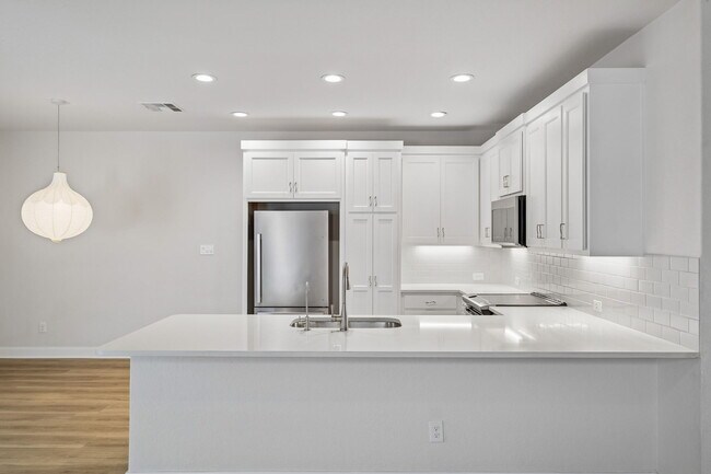 Building Photo - 154 Magnolia Cir