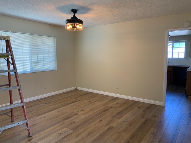 Building Photo - 2822 Caricia Dr