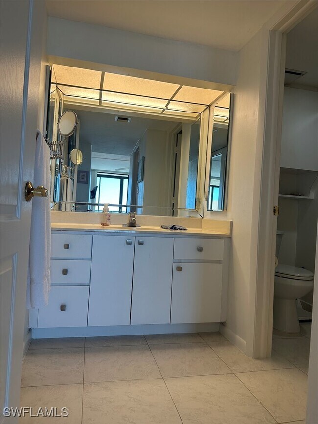 Building Photo - 26171 Hickory Blvd