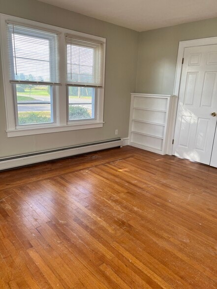 Building Photo - 2 East St