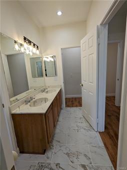 Building Photo - 42057 Parkmont Dr