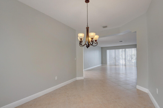 Building Photo - 9864 Woolworth Ct