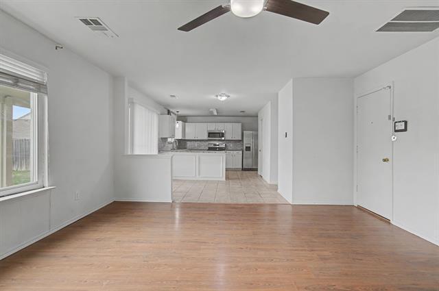 Building Photo - 5016 Meridian Ln