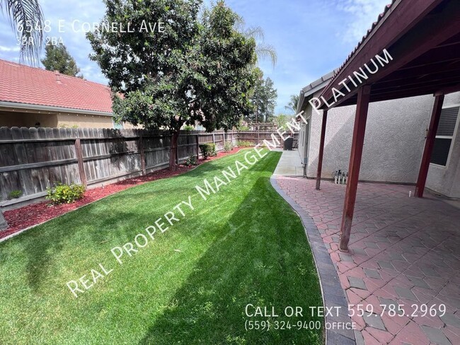 Building Photo - $2,100 Shields & Armstrong, 3 bedroom - E ...