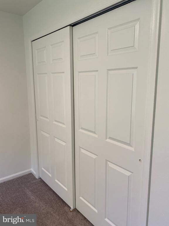 Building Photo - 1811 Hennessy Dr