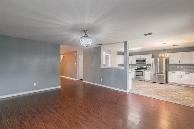 Building Photo - 8405 Shining Waters Ln