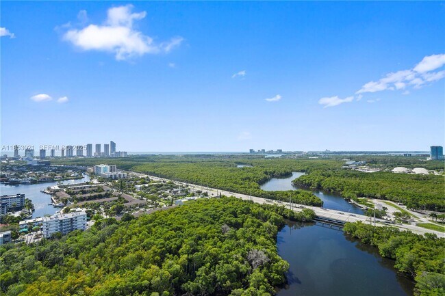 Building Photo - 16385 Biscayne Blvd