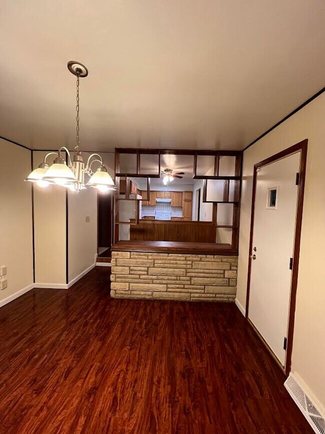 Building Photo - 3808 Cumberland