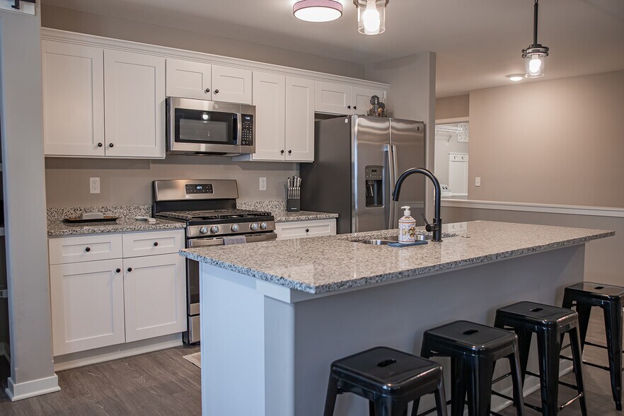 Building Photo - 2960 Shanes Way