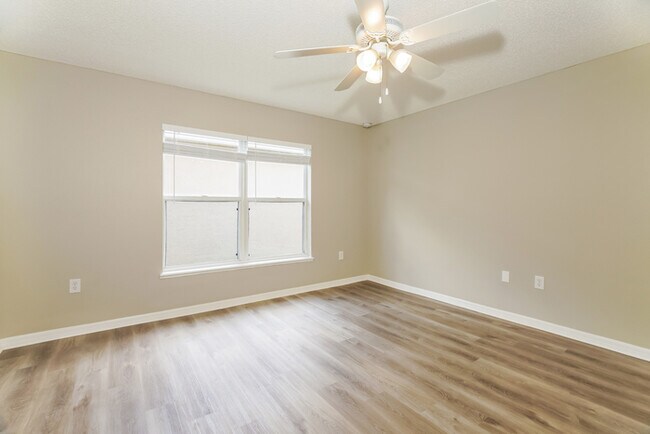 Building Photo - 11792 Bentry St