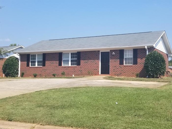 Building Photo - 160 Fawn Dr