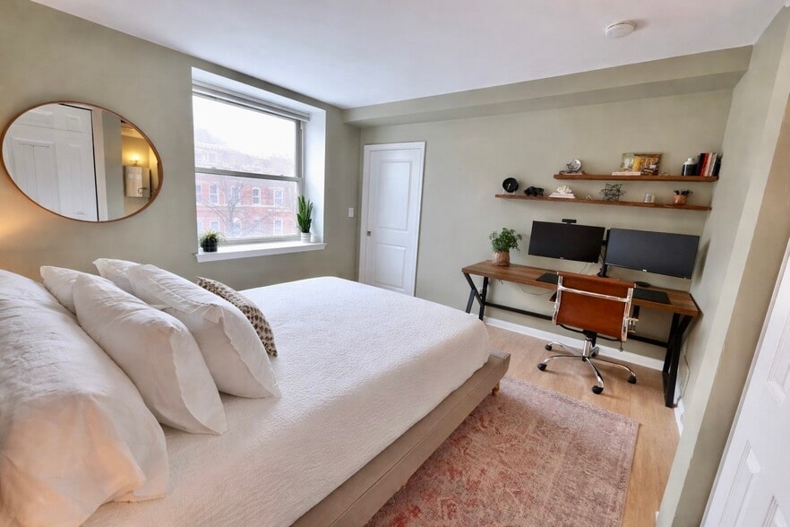 Bedroom - 1920 S St NW