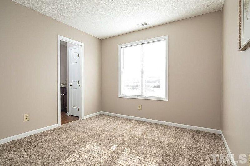 Building Photo - 515 Brent Rd