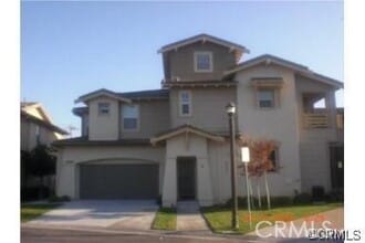 Building Photo - 25056 Driftoak St