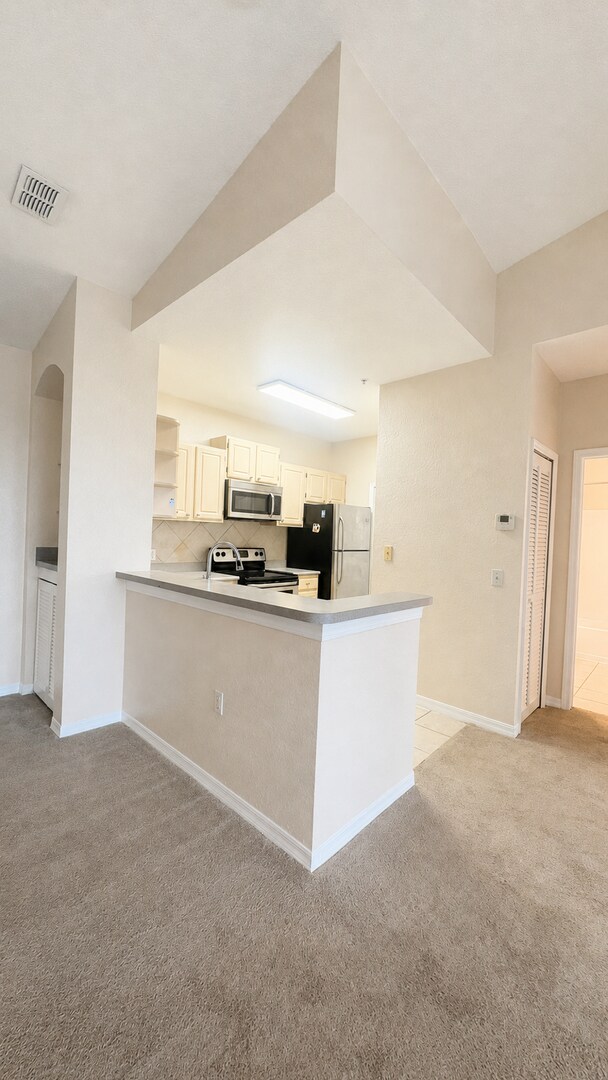 Building Photo - 1420 Lake Shadow Cir