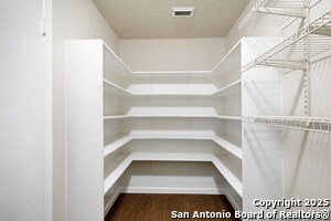 Building Photo - 9102 Roquefort