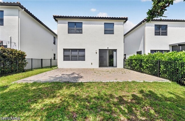 Building Photo - 8951 Madrid Cir