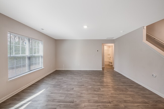 Building Photo - 182 Water Wheel Rd