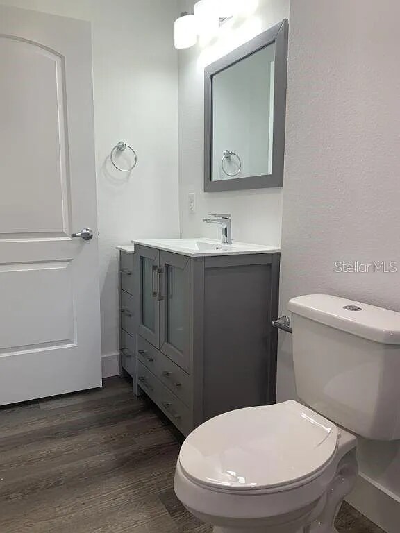 Building Photo - 4229 W Bay Vista Ave