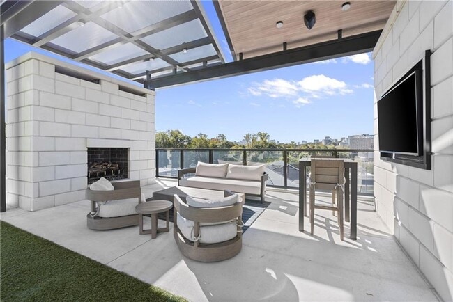 Building Photo - 2425 Peachtree Rd NE