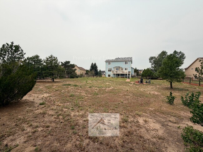 Building Photo - 7927 Buschborn Rd