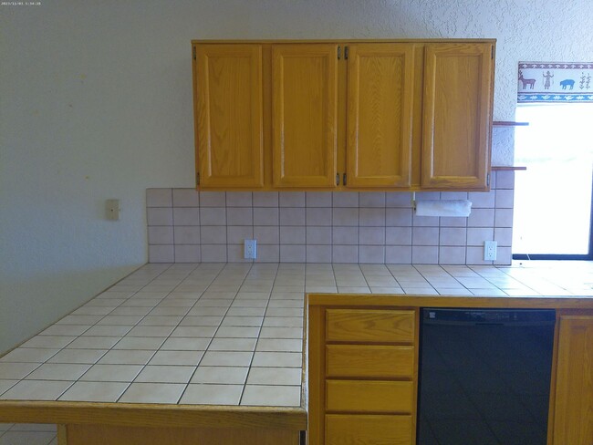 Building Photo - 1771 Miramar Dr
