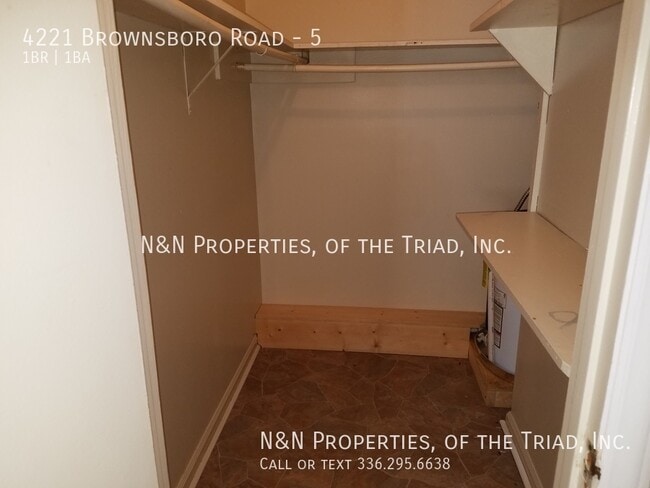 Building Photo - 4221 Brownsboro Rd