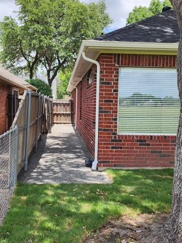 Building Photo - 10913 Promise Land Dr