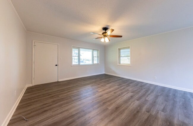Building Photo - 115 Ketchum Ln