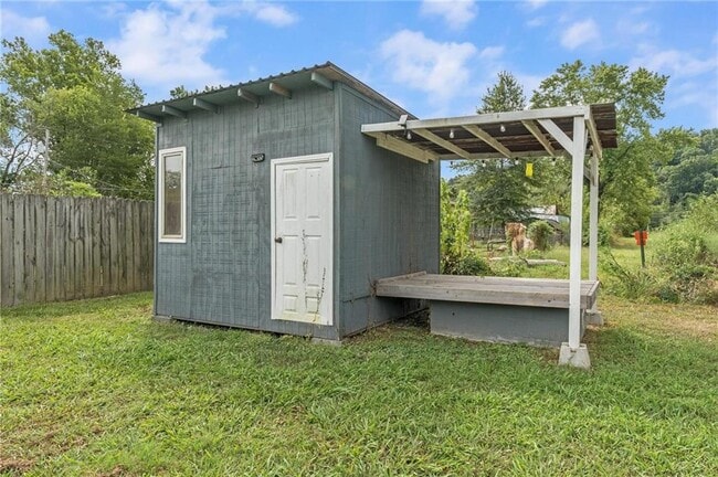 Building Photo - 301 Melton Dr