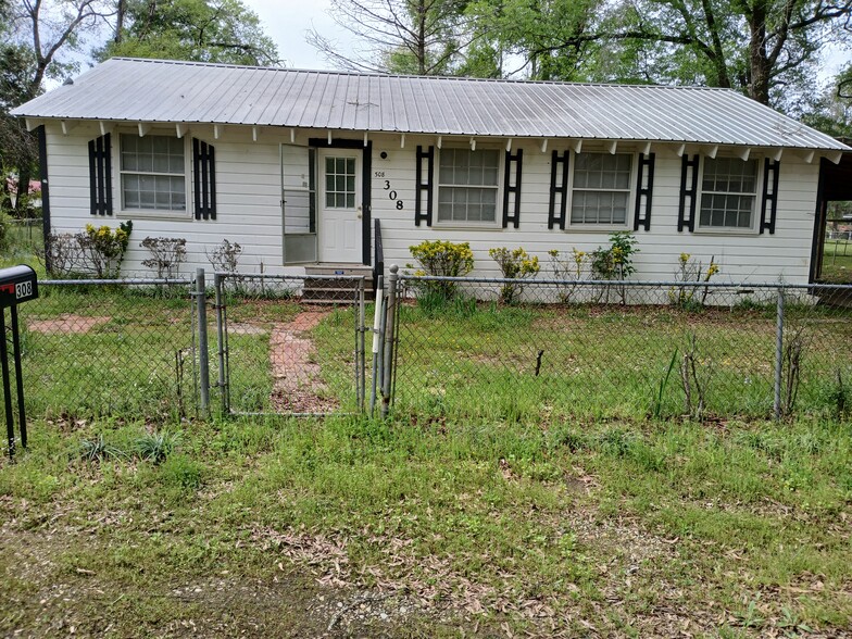 Primary Photo - 308 Barron St