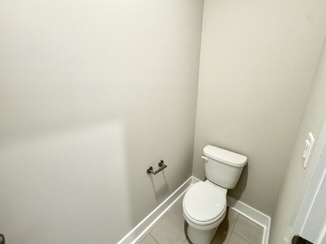 Building Photo - For Rent by Room - Seneca SC