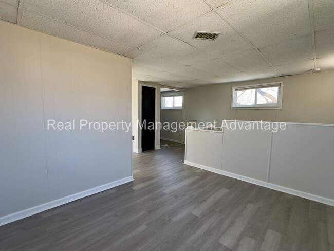 Building Photo - Beautifully Updated 3-Bedroom with Large Open Upstairs!