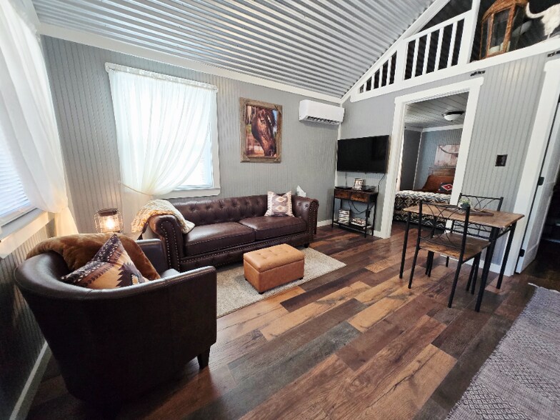 Building Photo - 606 Blessing Ranch Rd