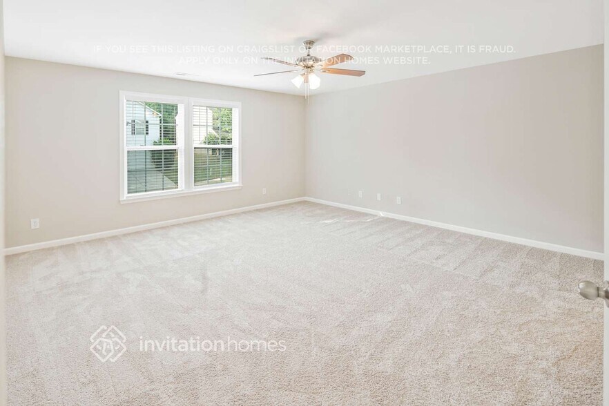 Building Photo - 13945 Pinyon Pine Ln