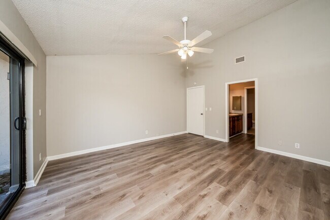 Building Photo - 80 Baytree Cir
