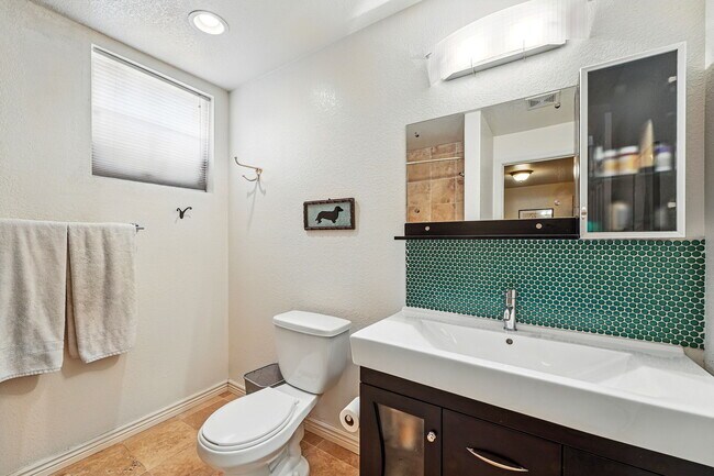 Building Photo - 1438 Franklin St