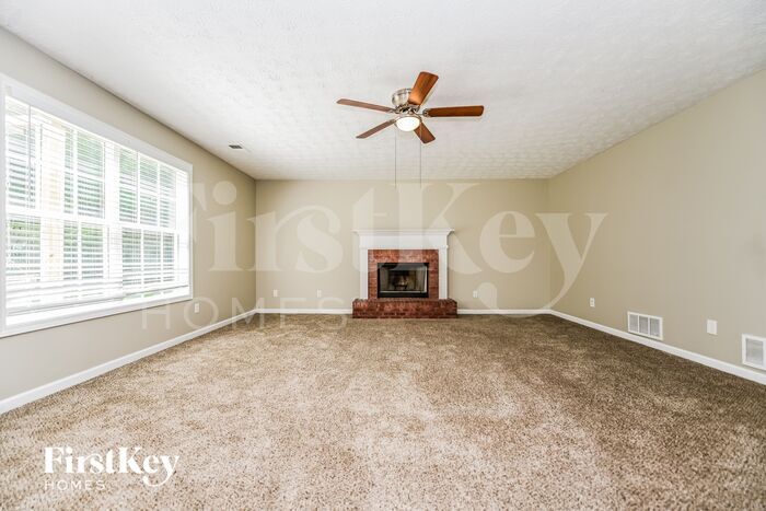 Building Photo - 30 Dearing Woods Bend