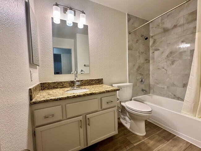 Building Photo - Gorgeous single story home!!